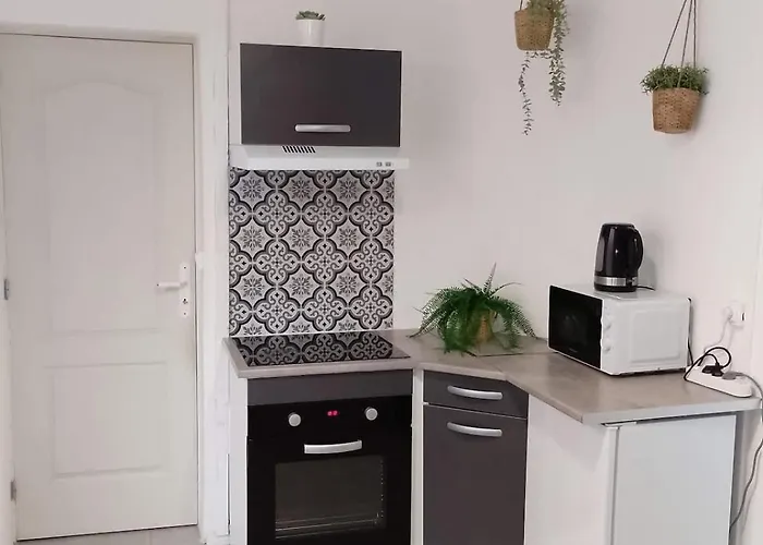 Sublime 1, Beau Duplex En Rdc 아파트 *